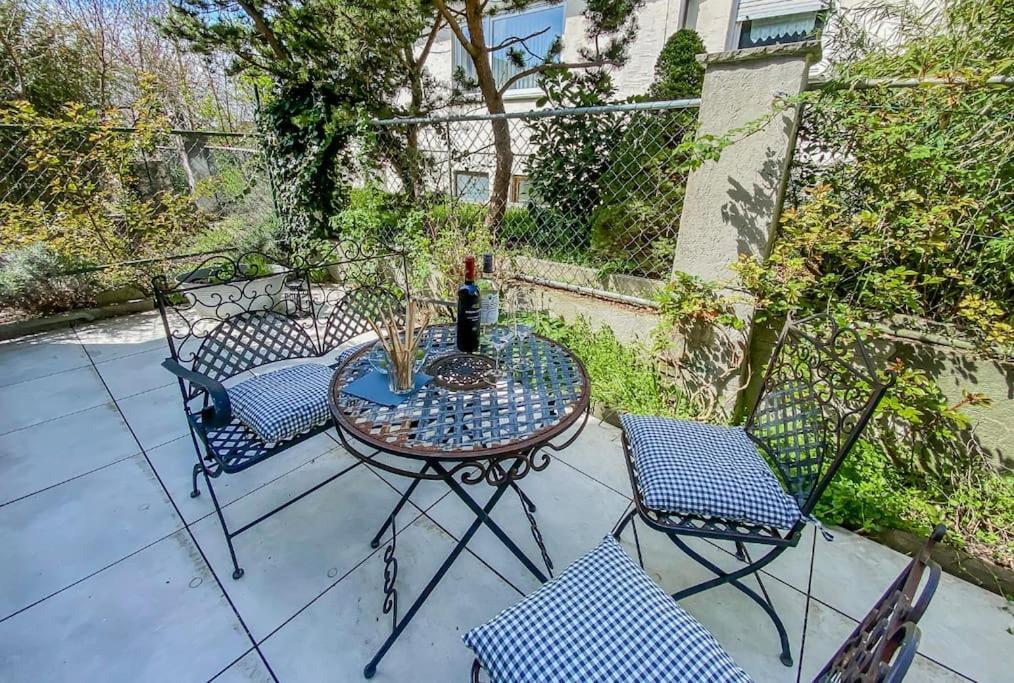 Stylisches Apartment Mit Terrasse In Der Altstadt Von Donauwörth Exterior foto